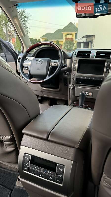 Позашляховик / Кросовер Lexus GX 2013 в Рівному