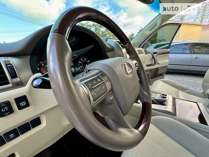 Внедорожник / Кроссовер Lexus GX 2014 в Одессе