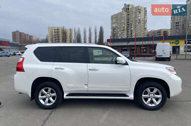 Внедорожник / Кроссовер Lexus GX 2013 в 