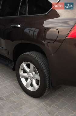 Позашляховик / Кросовер Lexus GX 2011 в 