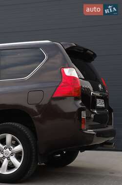 Позашляховик / Кросовер Lexus GX 2011 в 
