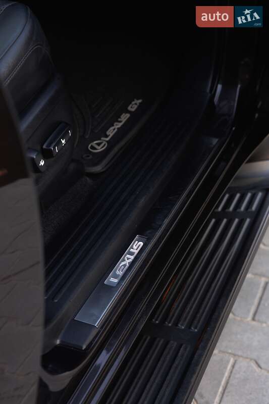 Внедорожник / Кроссовер Lexus GX 2011 в Дубно