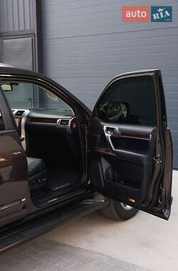 Позашляховик / Кросовер Lexus GX 2011 в 