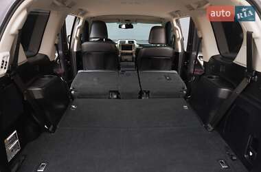 Позашляховик / Кросовер Lexus GX 2011 в 