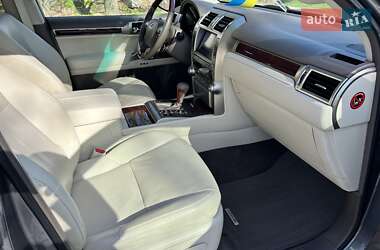 Позашляховик / Кросовер Lexus GX 2010 в 