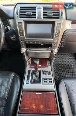 Внедорожник / Кроссовер Lexus GX 2011 в 