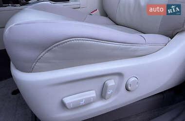 Позашляховик / Кросовер Lexus GX 2014 в 