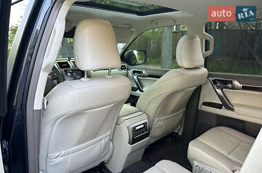 Позашляховик / Кросовер Lexus GX 2017 в 