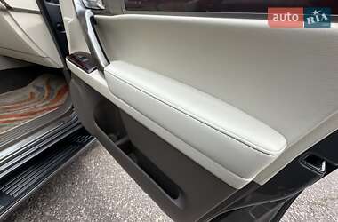 Позашляховик / Кросовер Lexus GX 2010 в 