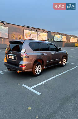 Позашляховик / Кросовер Lexus GX 2017 в 