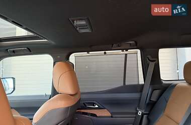Позашляховик / Кросовер Lexus GX 2024 в 