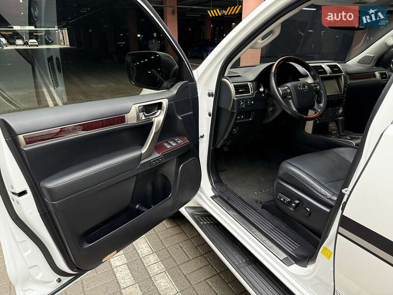 Внедорожник / Кроссовер Lexus GX 2016 в Киеве фото 15 Внедорожник / Кроссовер Lexus GX 2016 в Киеве