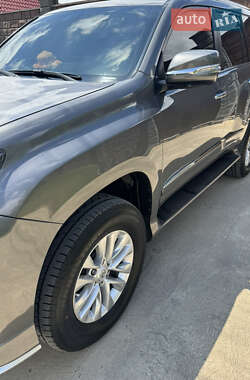 Внедорожник / Кроссовер Lexus GX 2010 в 