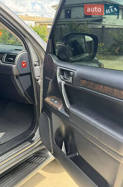 Внедорожник / Кроссовер Lexus GX 2010 в 