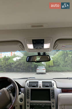 Внедорожник / Кроссовер Lexus GX 2011 в 