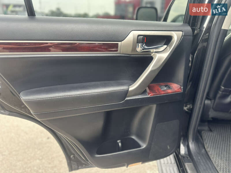 Позашляховик / Кросовер Lexus GX 2011 в Києві фото 12 Позашляховик / Кросовер Lexus GX 2011 в Києві