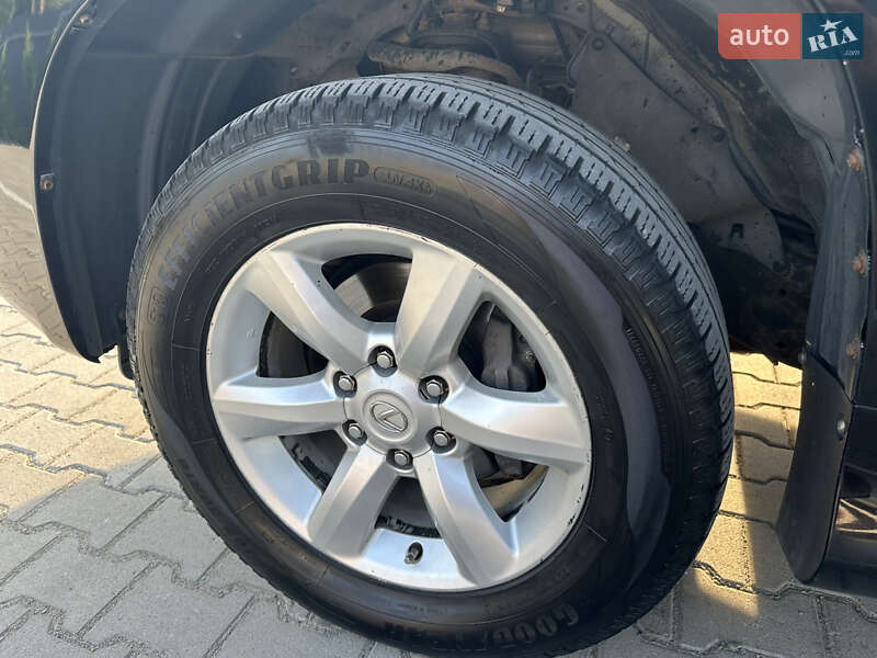 Внедорожник / Кроссовер Lexus GX 2010 в Ровно