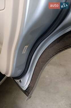 Внедорожник / Кроссовер Lexus GX 2004 в 