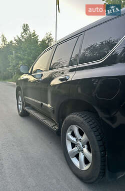 Позашляховик / Кросовер Lexus GX 2010 в 