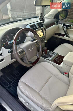 Позашляховик / Кросовер Lexus GX 2010 в 