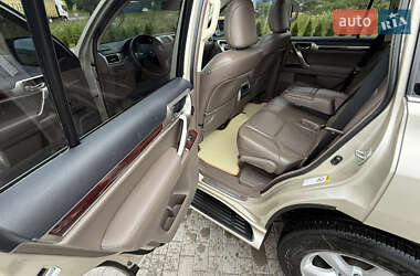 Внедорожник / Кроссовер Lexus GX 2010 в 