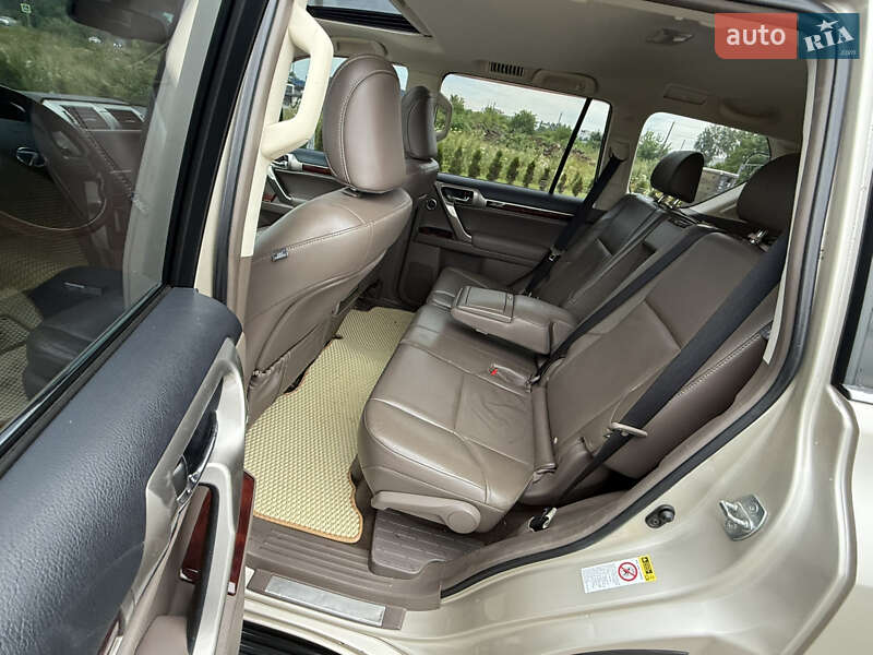 Позашляховик / Кросовер Lexus GX 2010 в Золочеві