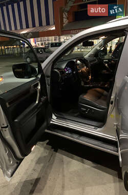 Внедорожник / Кроссовер Lexus GX 2019 в 