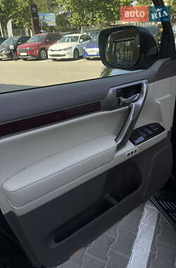 Внедорожник / Кроссовер Lexus GX 2013 в 