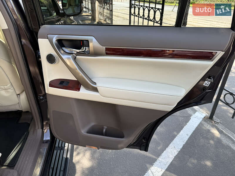 Внедорожник / Кроссовер Lexus GX 2013 в Одессе
