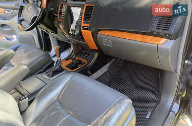Внедорожник / Кроссовер Lexus GX 2004 в 