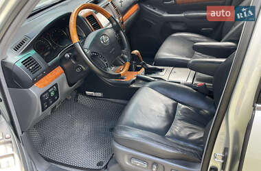Внедорожник / Кроссовер Lexus GX 2004 в 