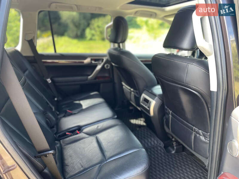 Позашляховик / Кросовер Lexus GX 2012 в Києві фото 44 Позашляховик / Кросовер Lexus GX 2012 в Києві