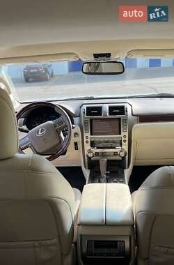 Позашляховик / Кросовер Lexus GX 2013 в 