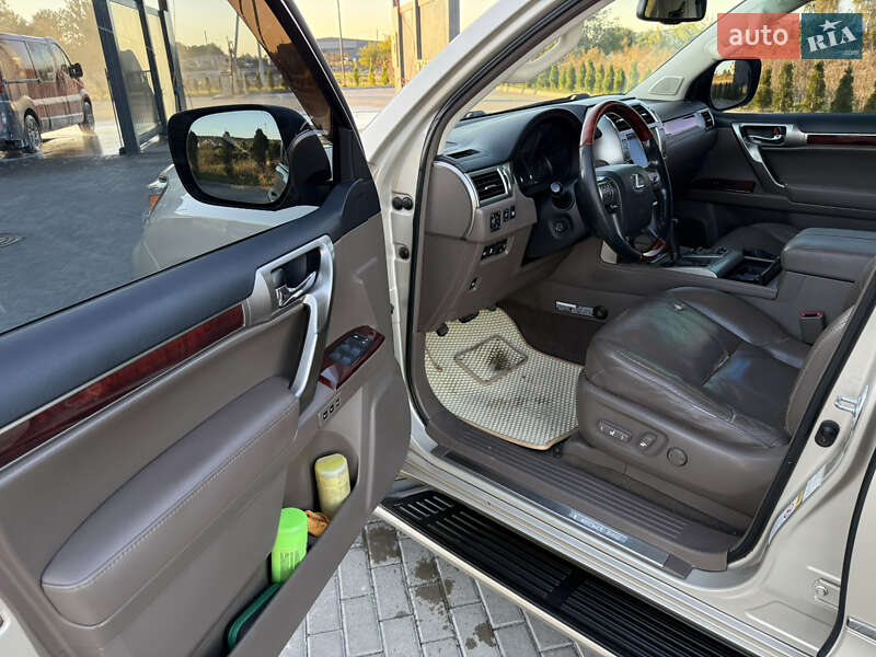 Внедорожник / Кроссовер Lexus GX 2010 в Золочеве