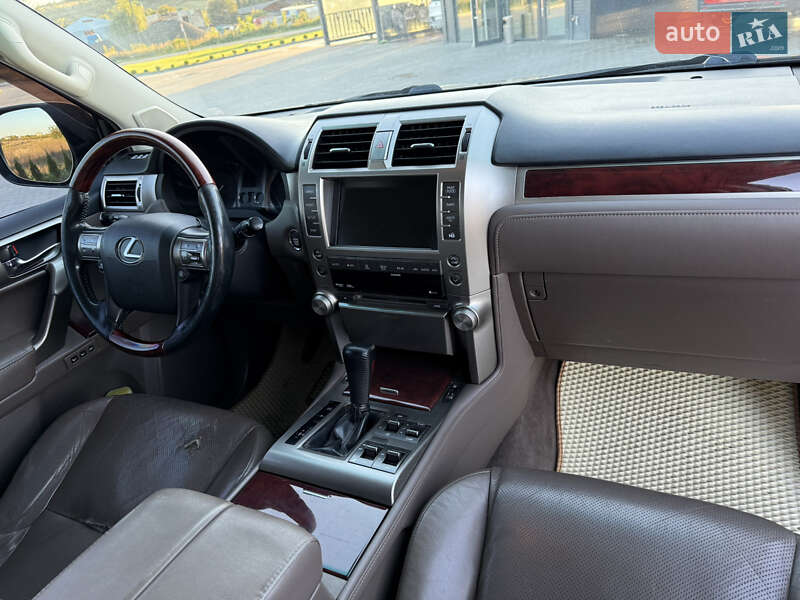 Внедорожник / Кроссовер Lexus GX 2010 в Золочеве