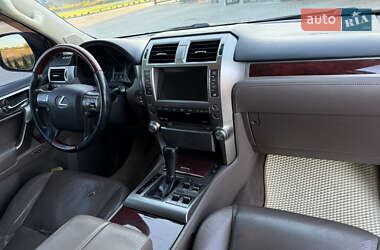 Позашляховик / Кросовер Lexus GX 2010 в 