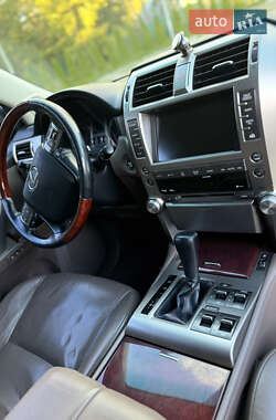 Позашляховик / Кросовер Lexus GX 2011 в 