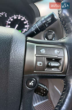 Позашляховик / Кросовер Lexus GX 2011 в 