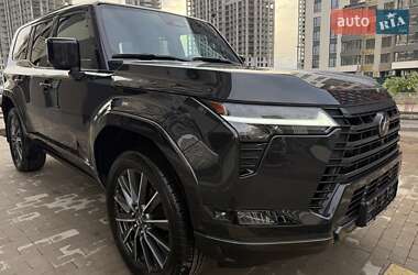Позашляховик / Кросовер Lexus GX 2024 в 