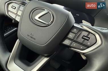 Позашляховик / Кросовер Lexus GX 2024 в 