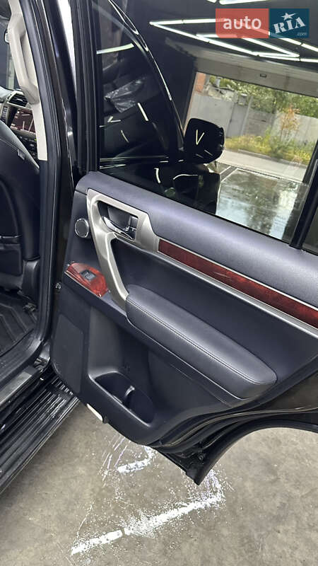 Внедорожник / Кроссовер Lexus GX 2011 в Харькове
