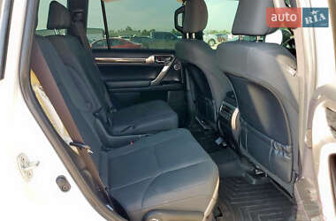 Позашляховик / Кросовер Lexus GX 2023 в 