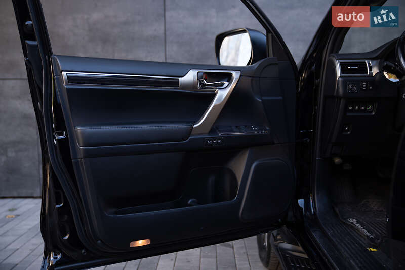 Позашляховик / Кросовер Lexus GX 2020 в Києві фото 19 Позашляховик / Кросовер Lexus GX 2020 в Києві