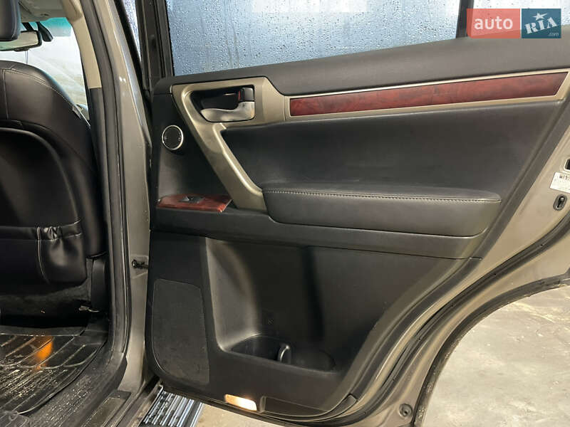 Внедорожник / Кроссовер Lexus GX 2010 в Киеве