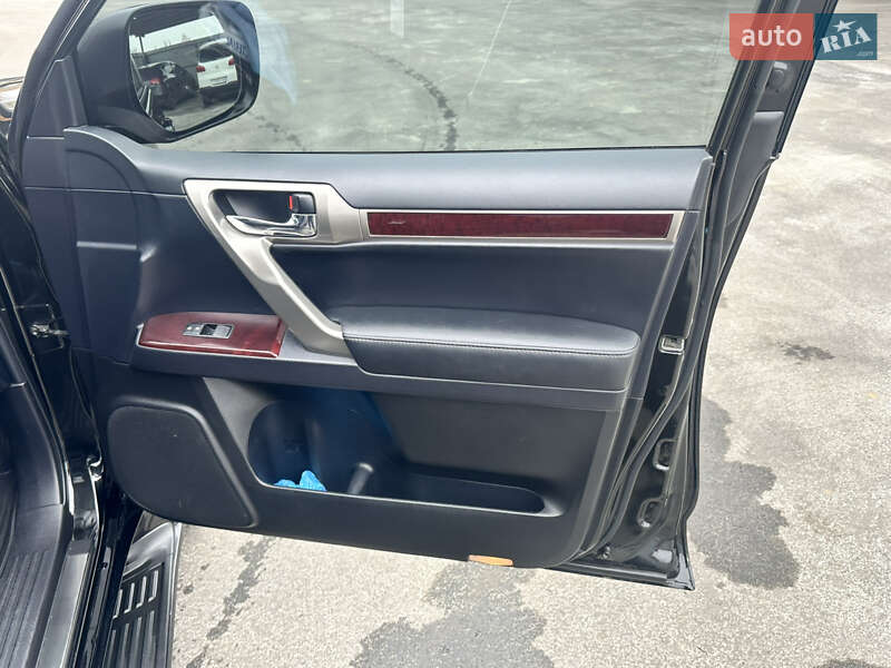 Внедорожник / Кроссовер Lexus GX 2017 в Кривом Роге фото 3 Внедорожник / Кроссовер Lexus GX 2017 в Кривом Роге