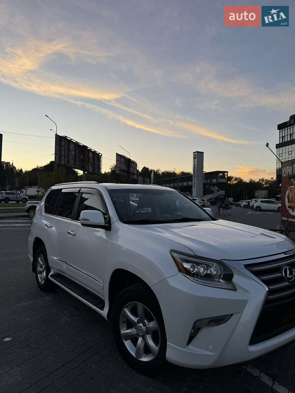 Внедорожник / Кроссовер Lexus GX 2015 в Тернополе