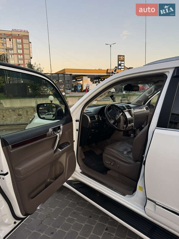 Внедорожник / Кроссовер Lexus GX 2015 в Тернополе