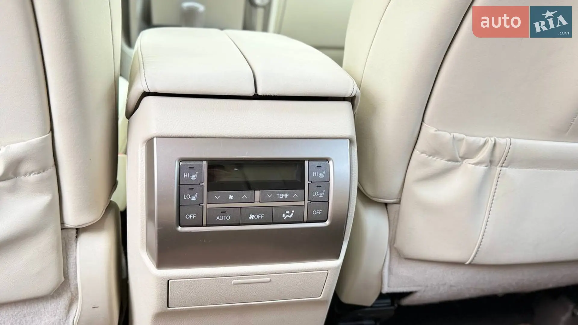 2010 Lexus GX - мініатюра 28