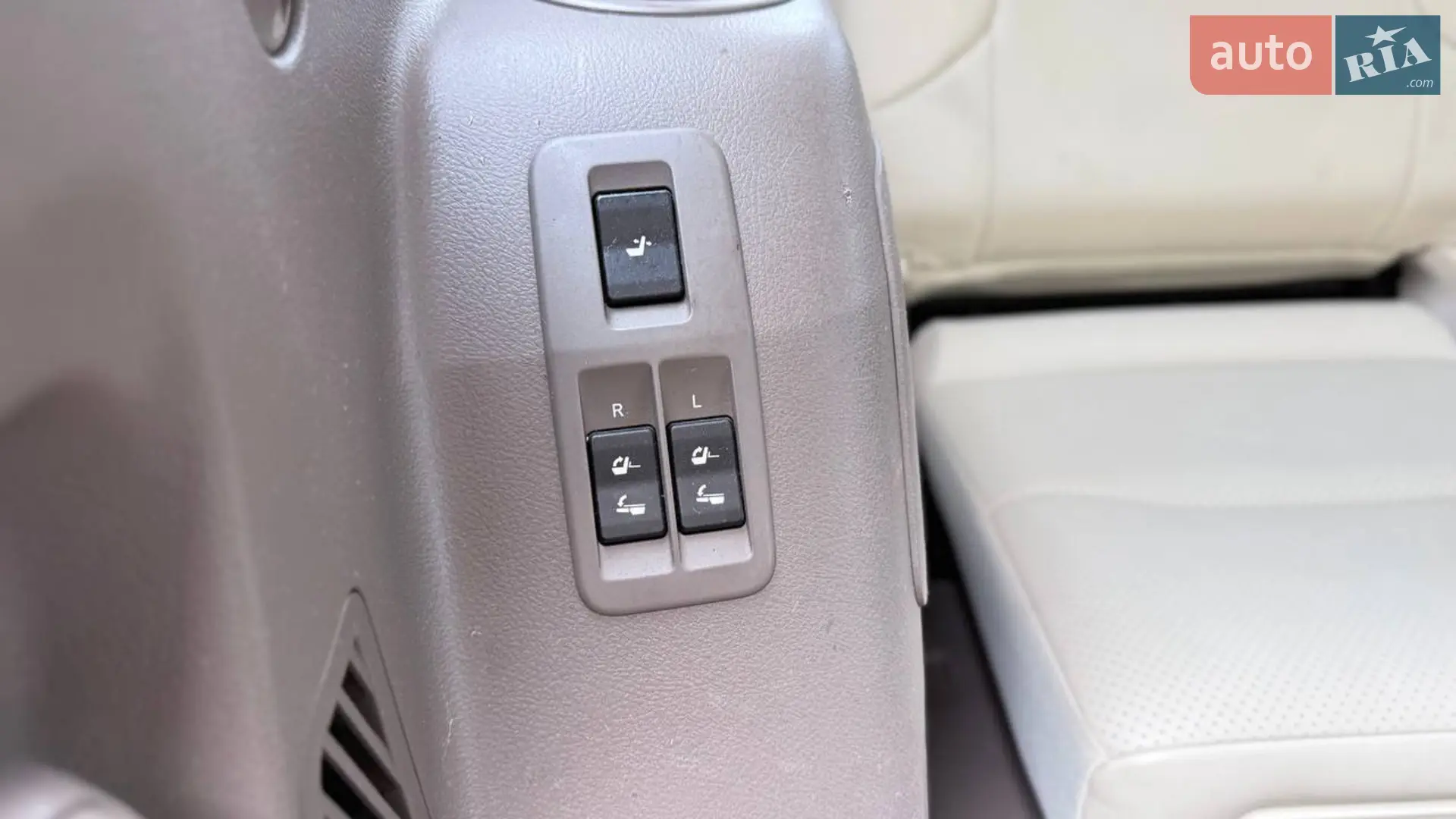 2010 Lexus GX - мініатюра 47