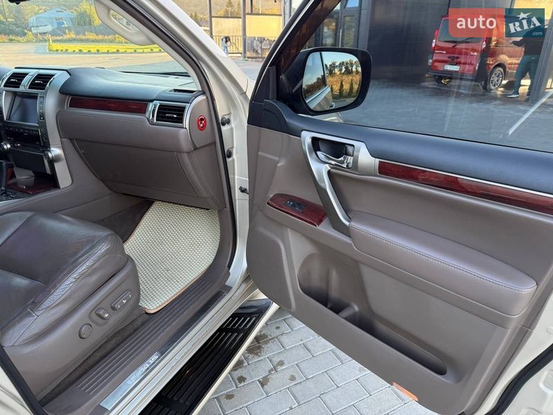 Внедорожник / Кроссовер Lexus GX 2010 в Надворной